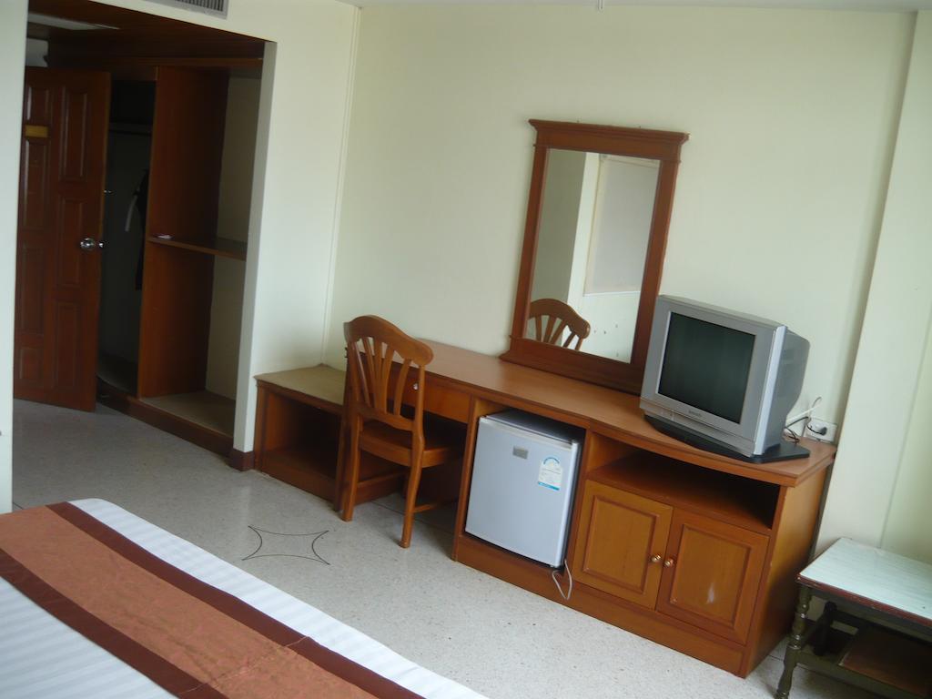 Morakot Twin Chumphon Hotel Kamer foto