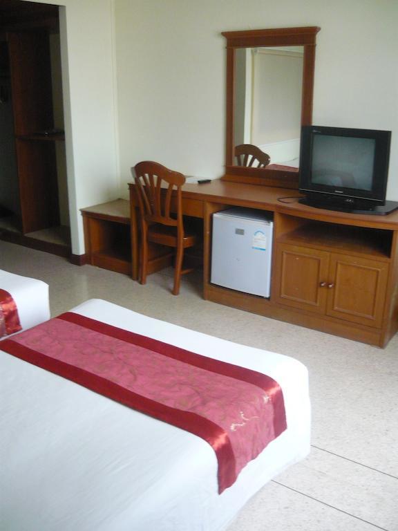 Morakot Twin Chumphon Hotel Kamer foto