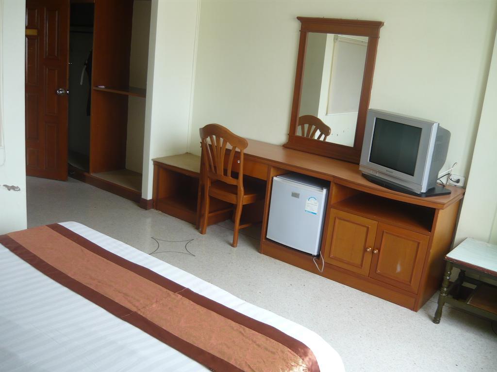 Morakot Twin Chumphon Hotel Kamer foto