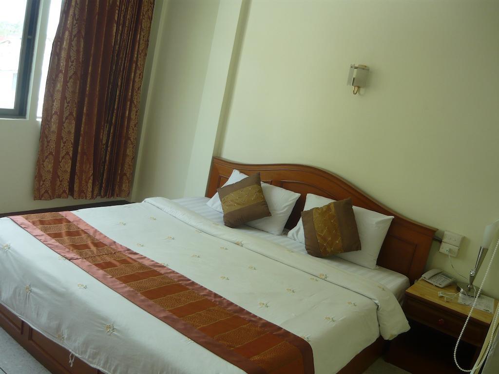 Morakot Twin Chumphon Hotel Kamer foto