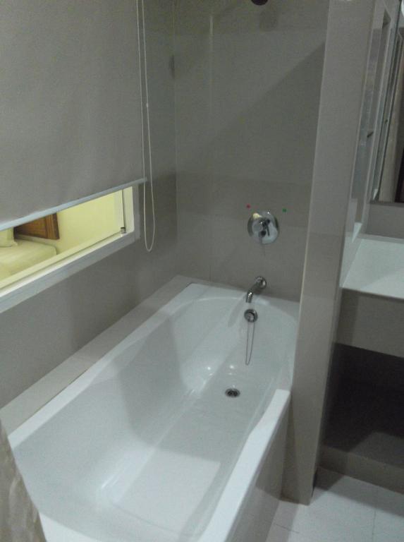 Morakot Twin Chumphon Hotel Kamer foto