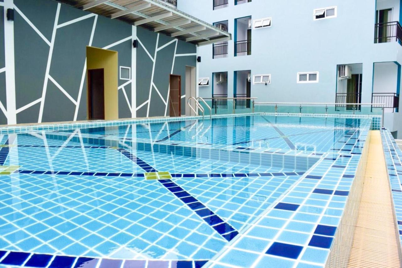 Morakot Twin Chumphon Hotel Buitenkant foto